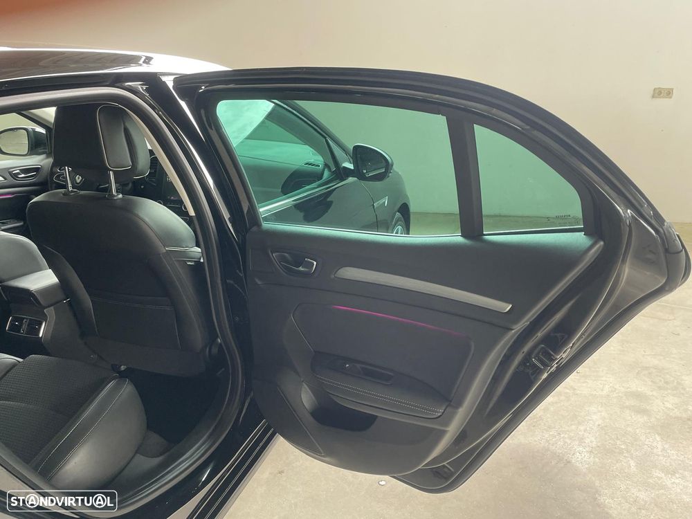 Renault Mégane ENERGY TCe 130 BOSE EDITION - 32