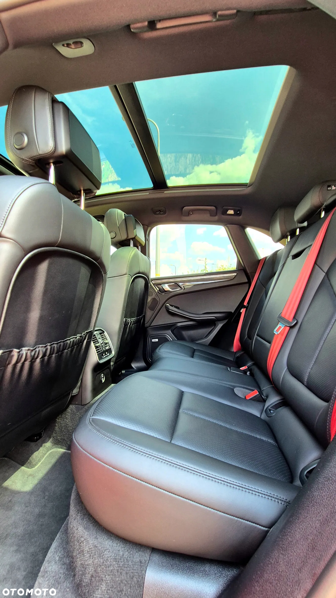 Porsche Macan - 2