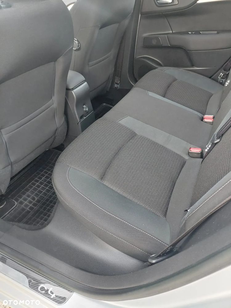 Citroën C4 e-HDi 115 ETG6 Exclusive - 8