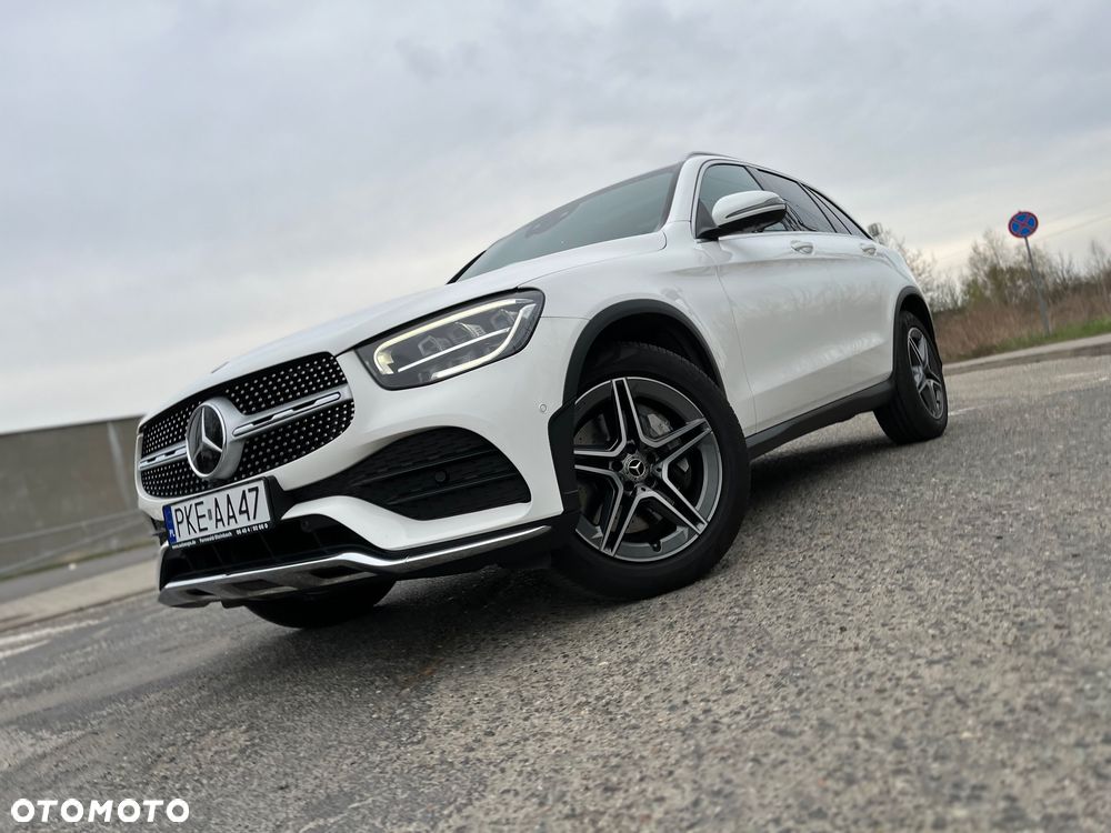 Mercedes-Benz GLC 300 d 4Matic 9G-TRONIC AMG Line Plus - 3