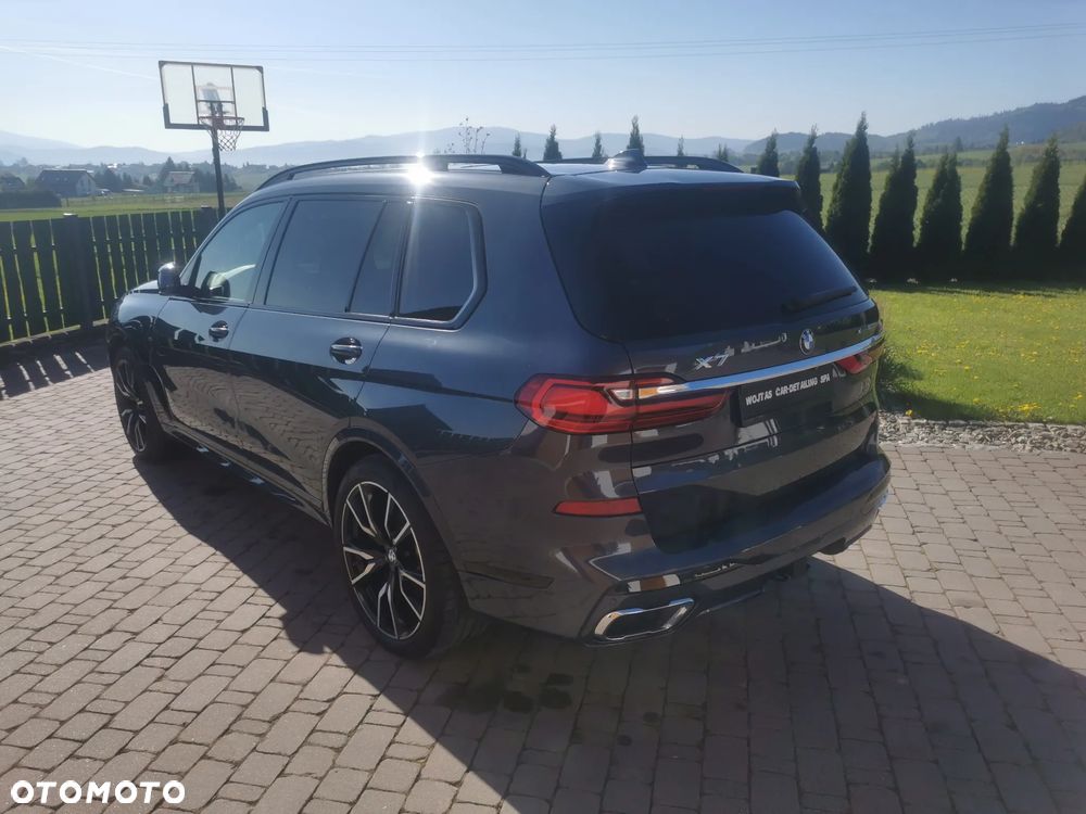 BMW X7 M50i sport - 23