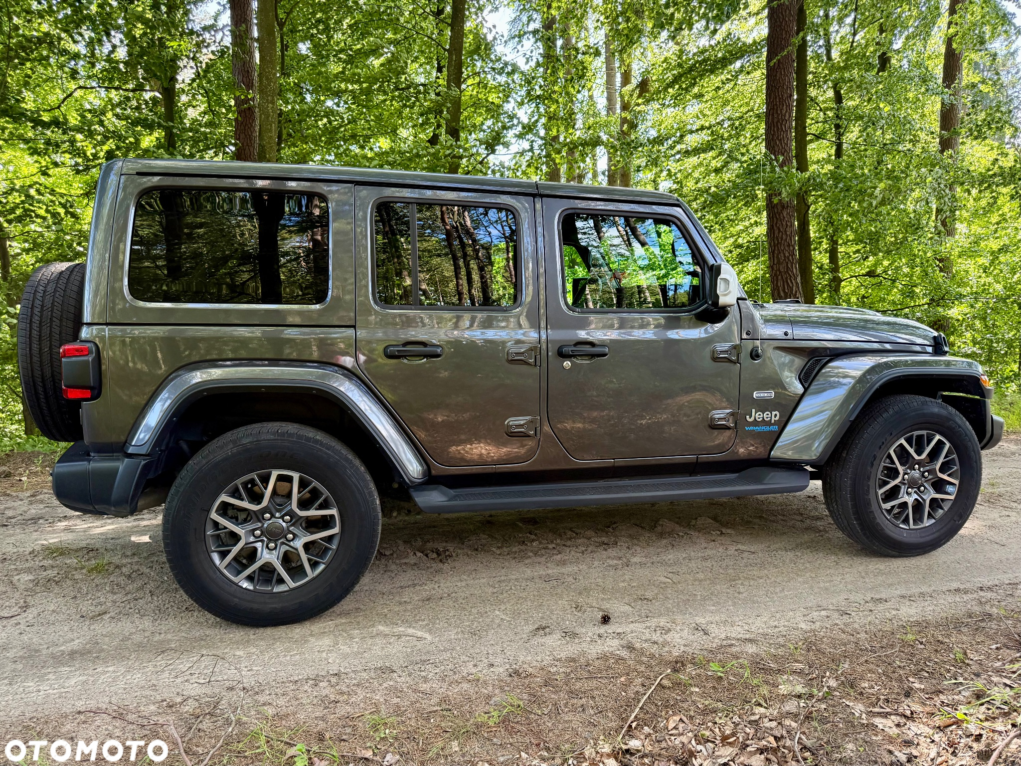 Jeep Wrangler - 8