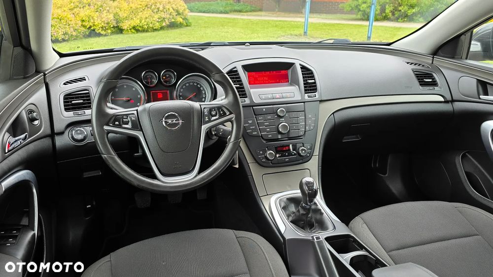 Opel Insignia - 9