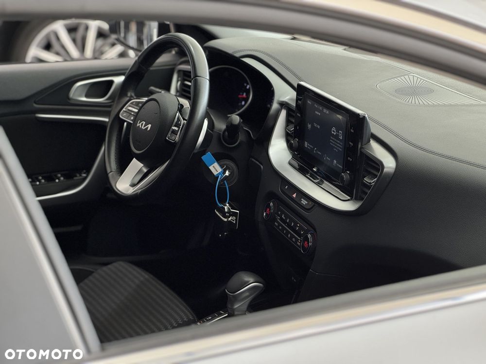 Kia Ceed 1.5 T-GDI M DCT - 38