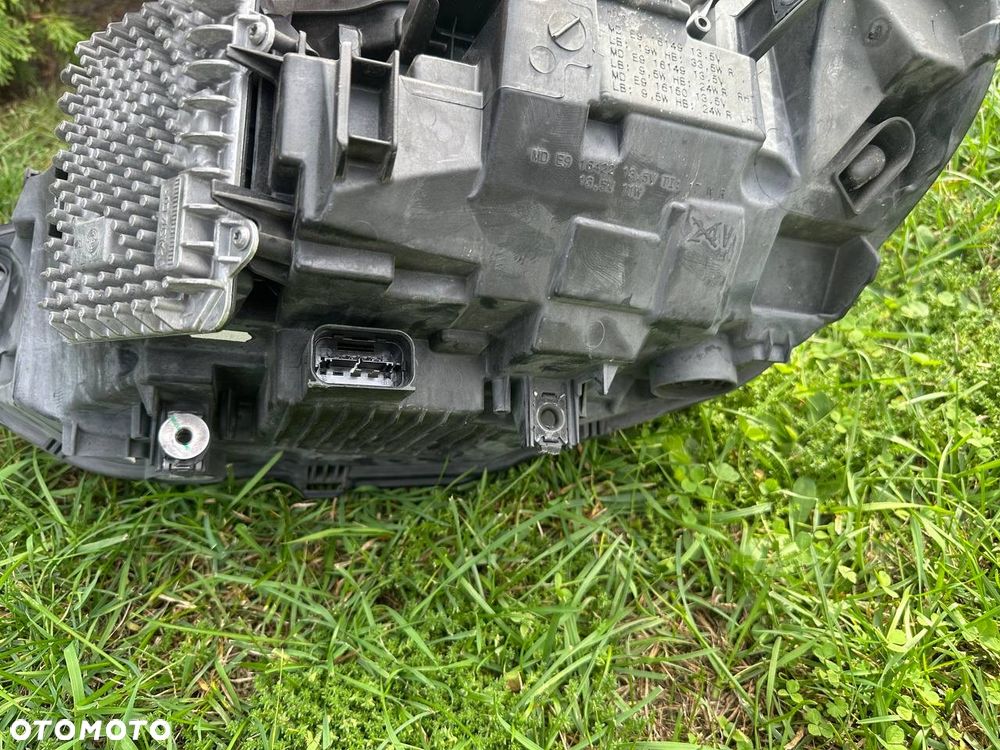 Lewa Lampa BMW F32 LCI - 9