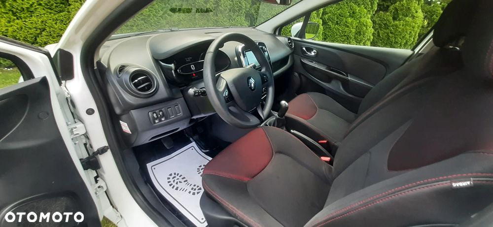 Renault Clio - 35