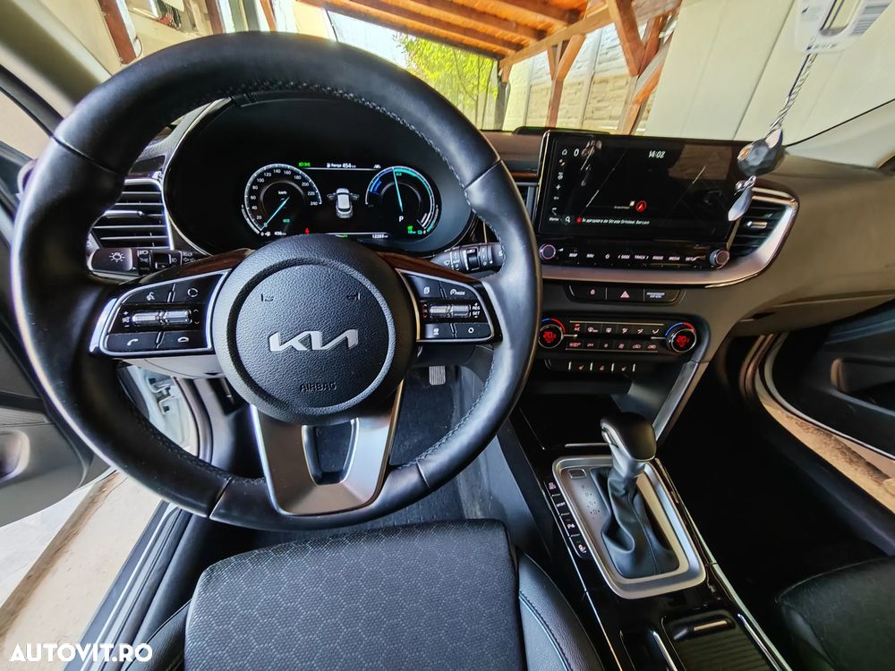 Kia XCeed - 8