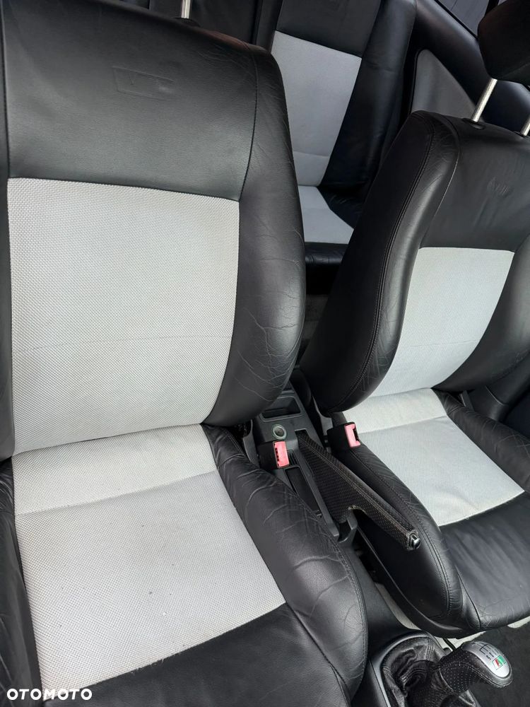 Skoda Octavia 1.8 T RS - 14