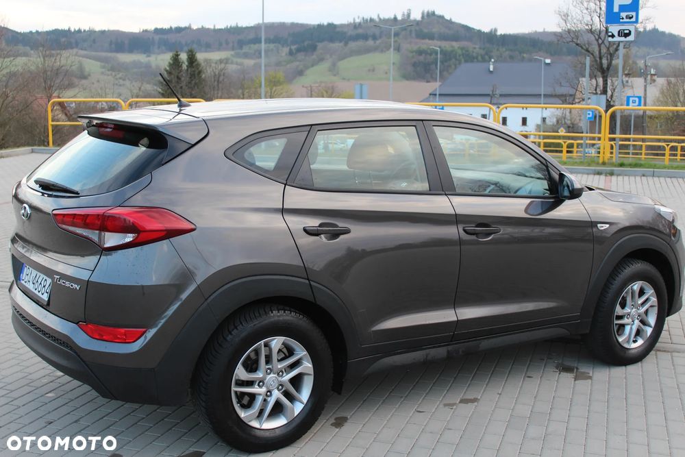 Hyundai Tucson 1.7 CRDI BlueDrive GO 2WD - 8