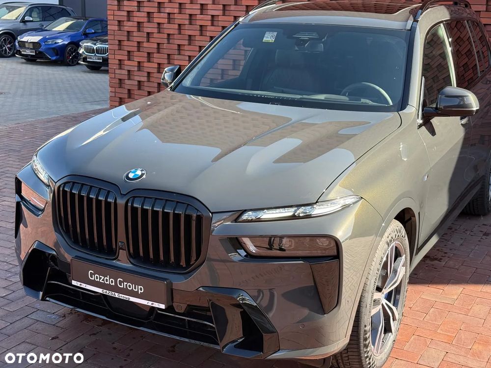 BMW X7 - 12