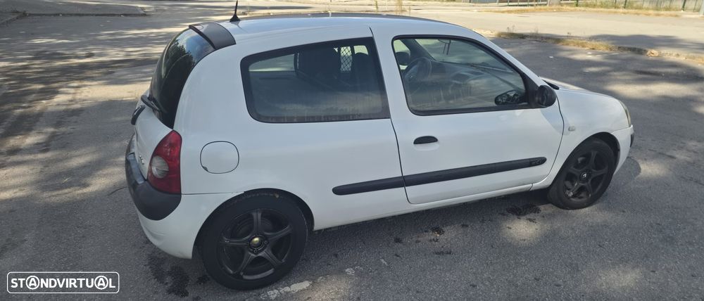 Renault Clio 1.5 dCi Confort — photo 4