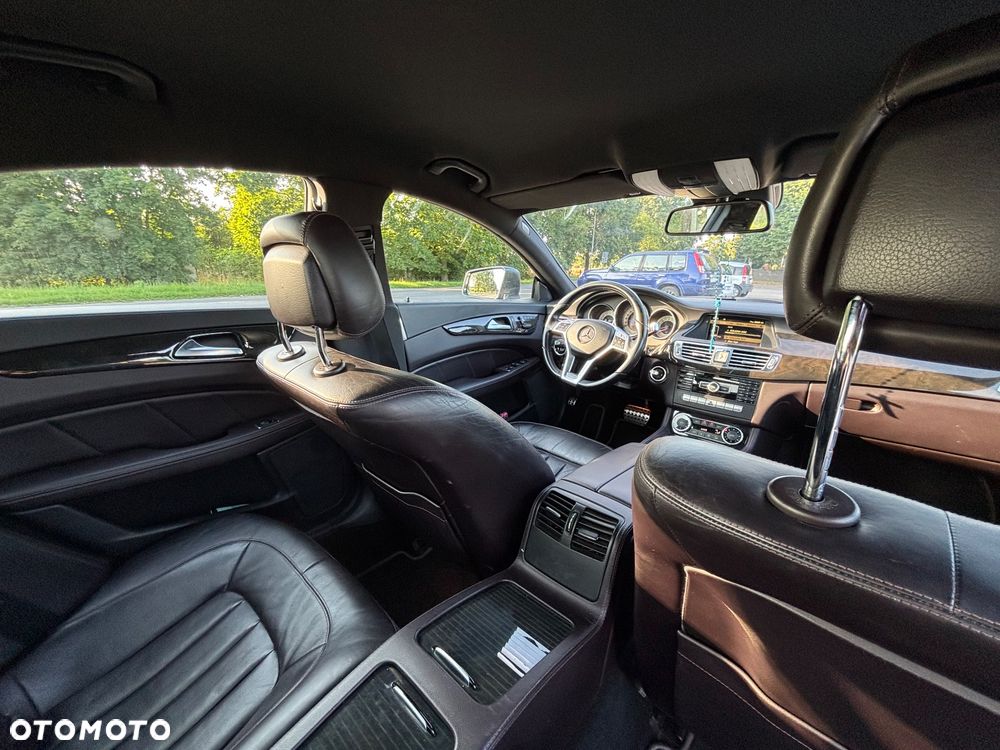 Mercedes-Benz CLS 350 CDI 4-Matic BlueEff - 8