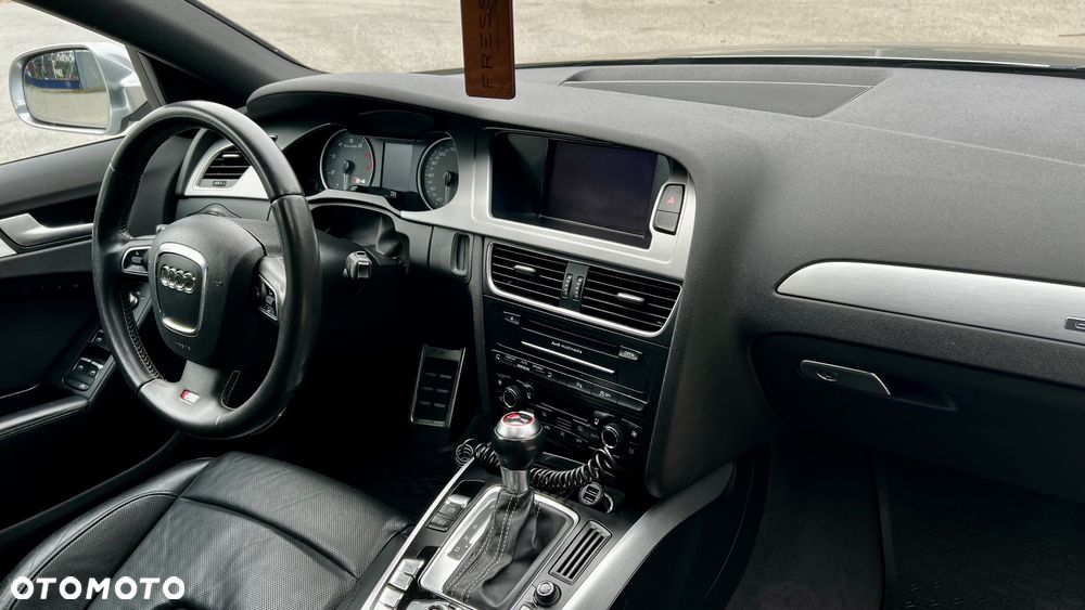 Audi S4 Limousine - 24