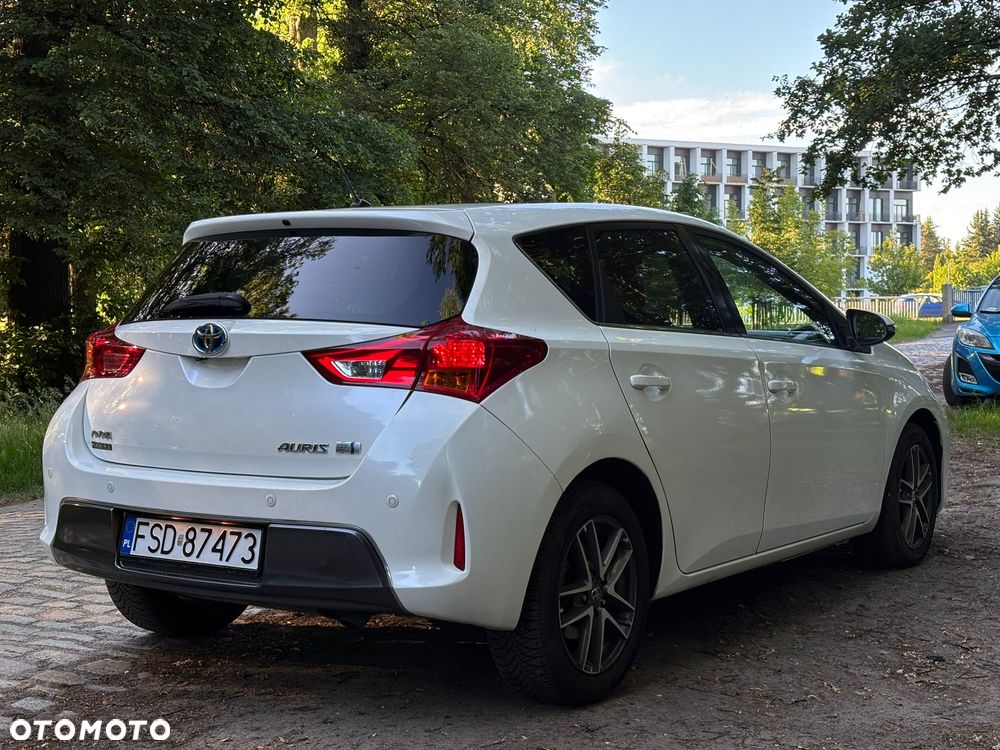 Toyota Auris 1.8 HSD Luna - 5