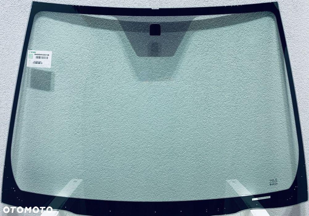 Szyba przednia przednia TOYOTA YARIS III 2011-2020