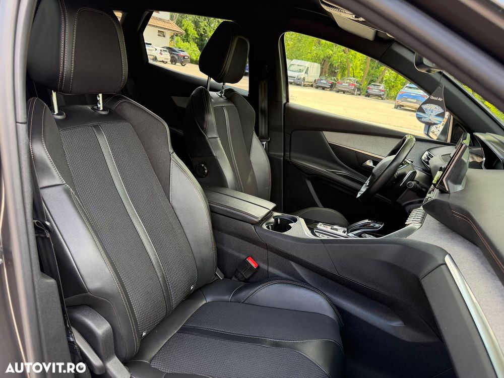 Peugeot 3008 225 e-EAT8 GT Pack - 25