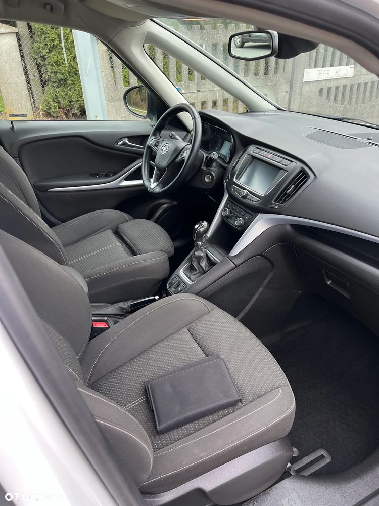 Opel Zafira - 8