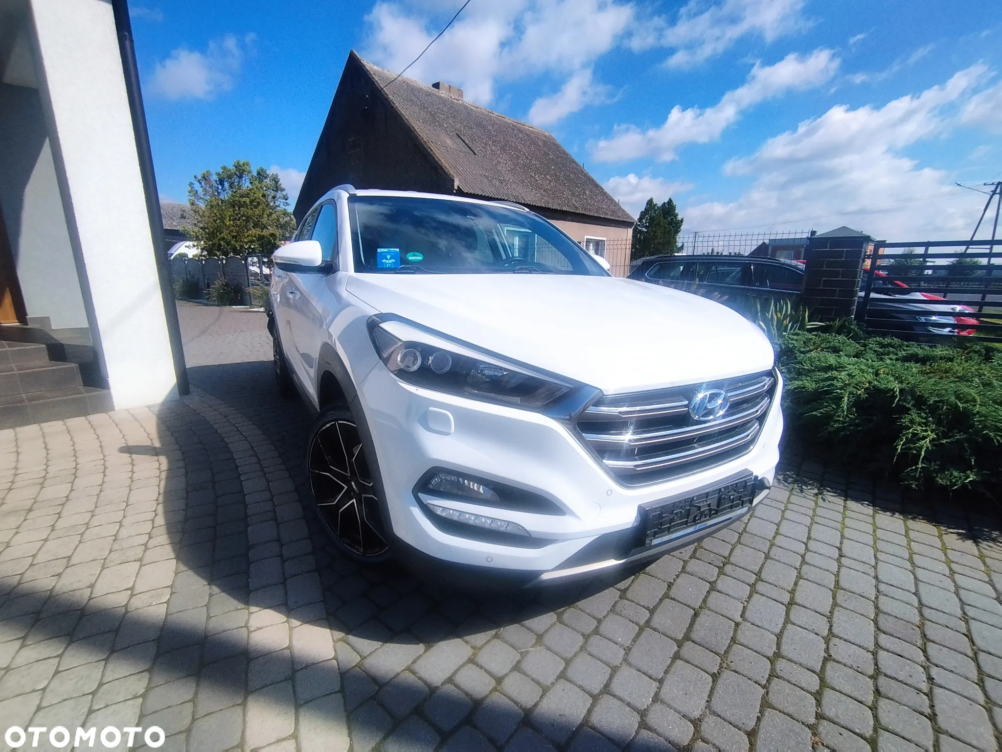 Hyundai Tucson 2.0 CRDI BlueDrive Style 2WD - 3