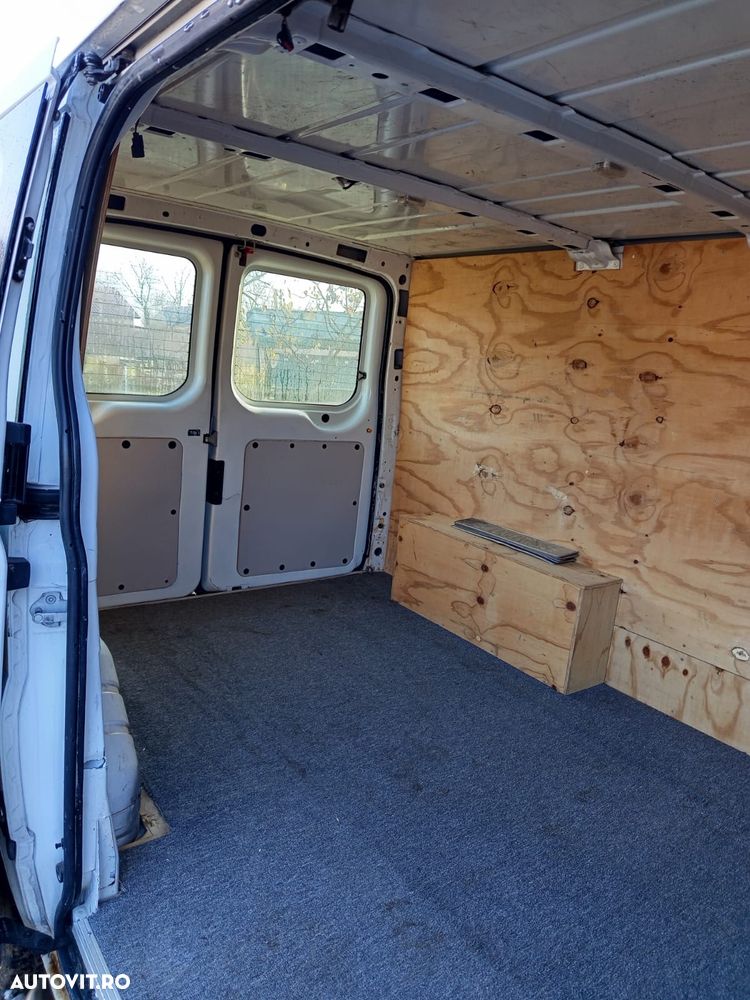 Ford Transit FT 300 M TDCi - 9