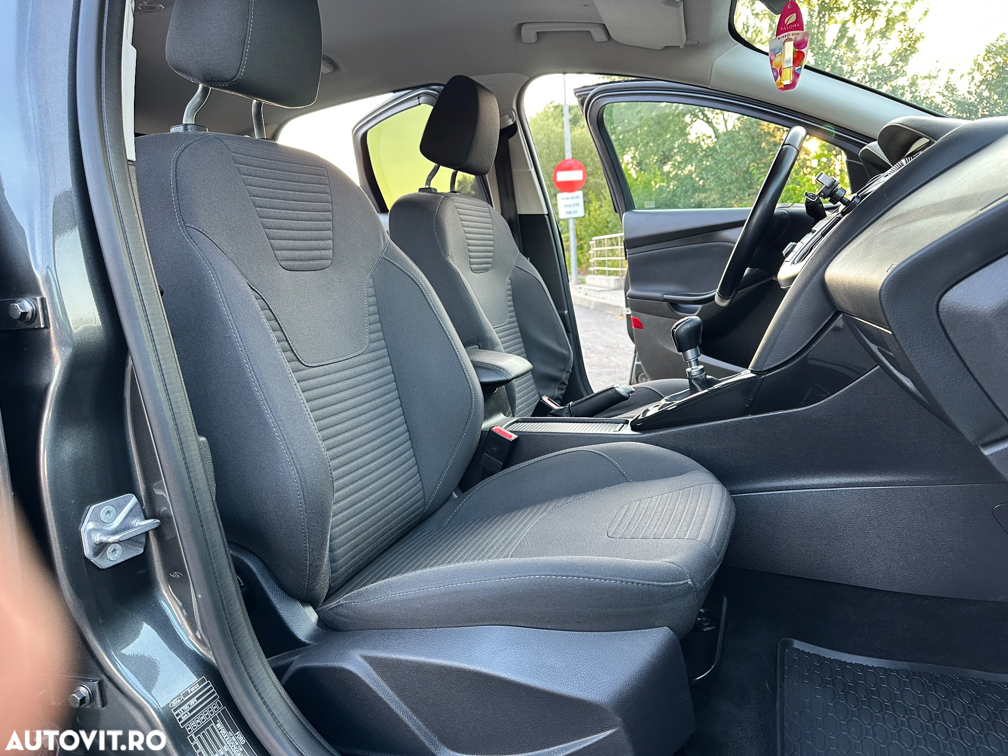 Ford Focus 1.5 EcoBlue Start-Stopp-System TITANIUM - 19