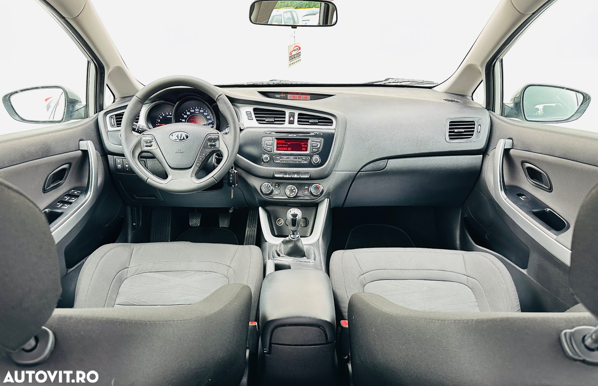 Kia Ceed 1.4 CRDi 90 SW Vision - 6