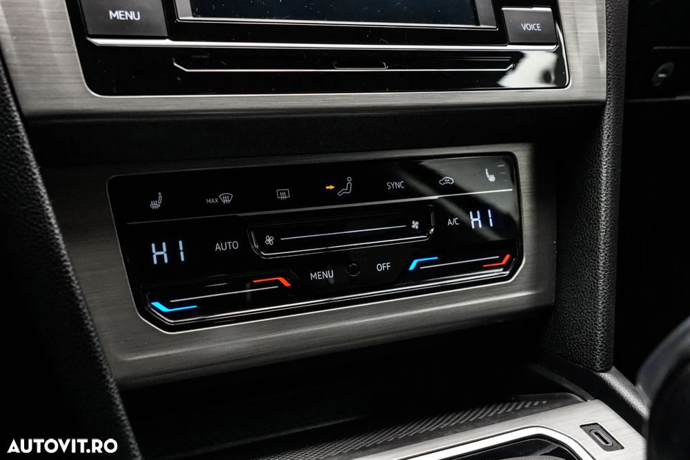 Volkswagen Passat 1.5 TSI ACT DSG Comfortline - 20