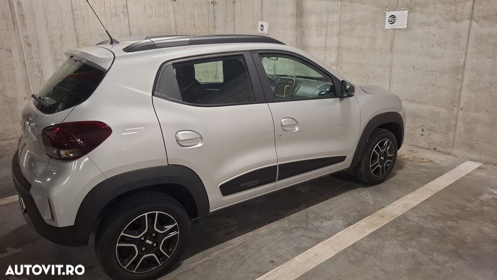 Dacia Spring Essential - 4