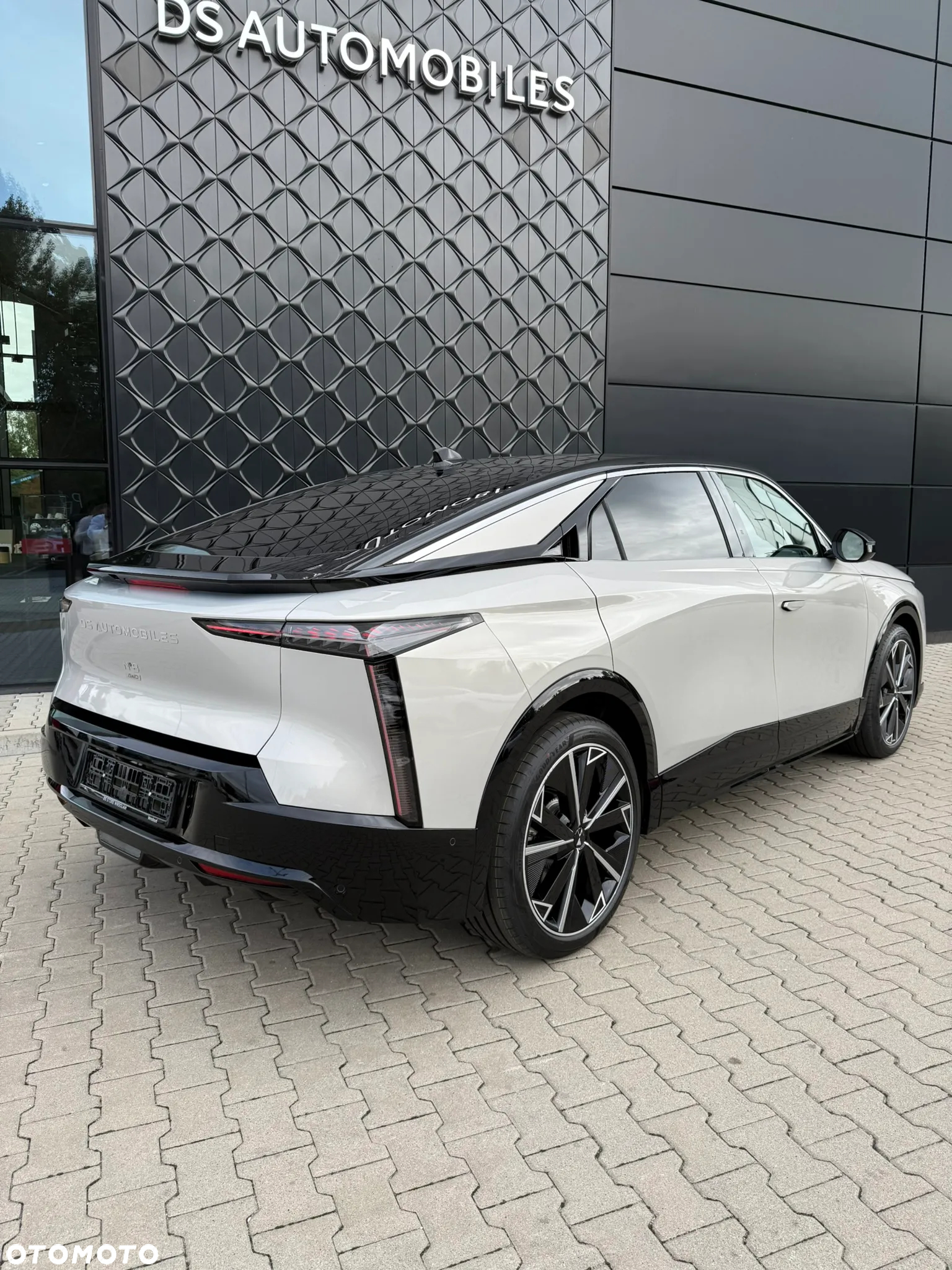 DS Automobiles Inny - 7