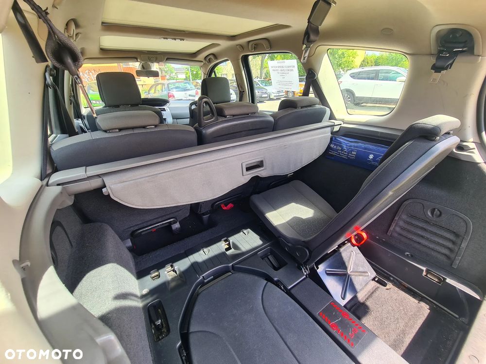 Renault Grand Scenic - 14