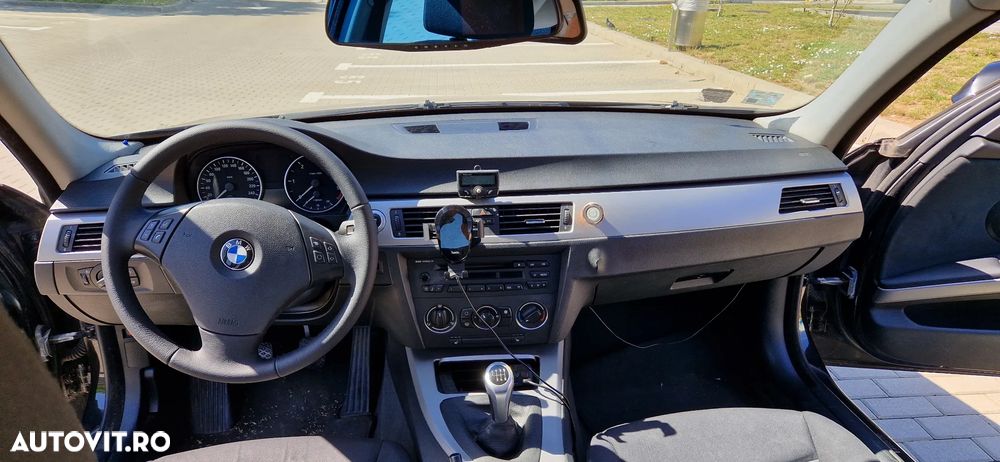 BMW Seria 3 - 28