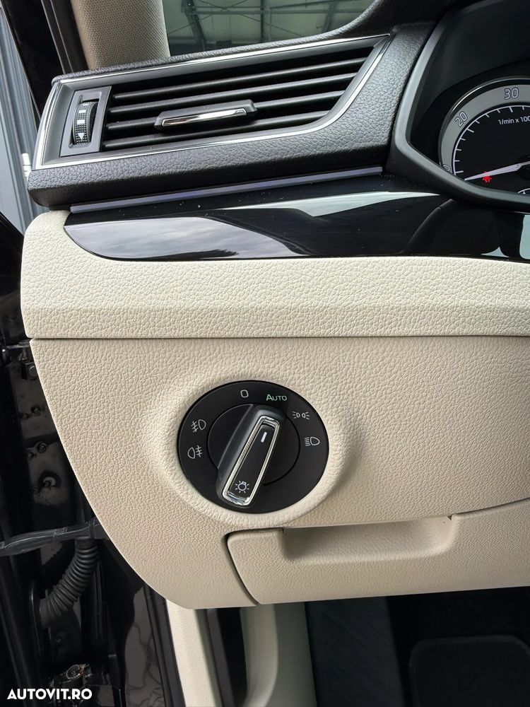 Skoda Superb 2.0 TDI DSG L&K - 29