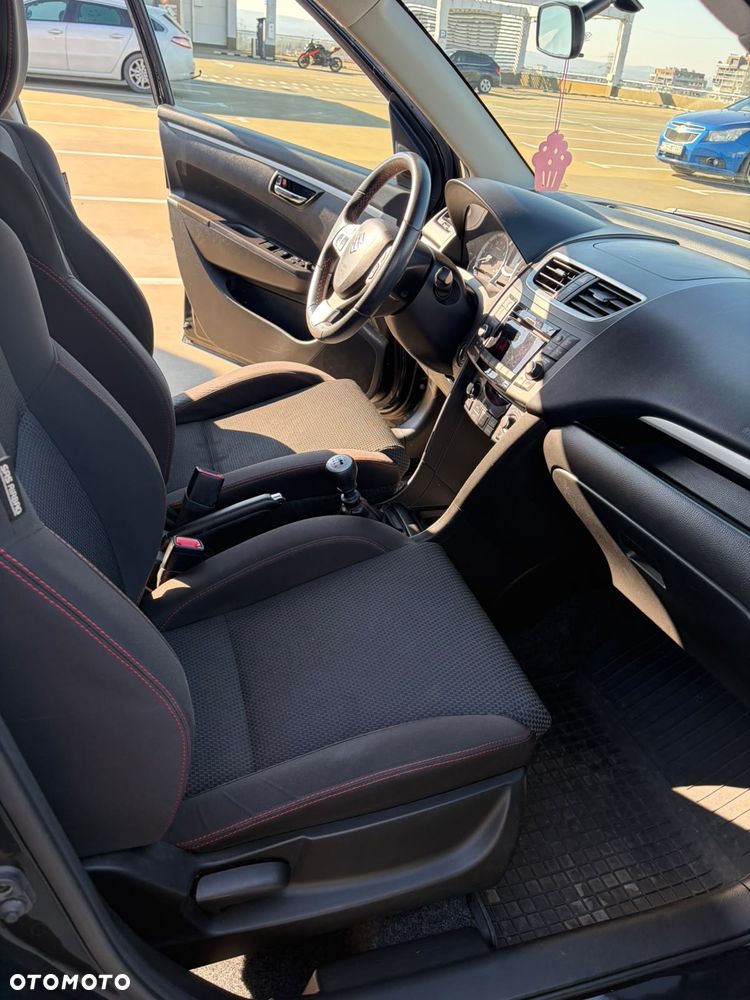 Suzuki Swift 1.6 Sport - 10