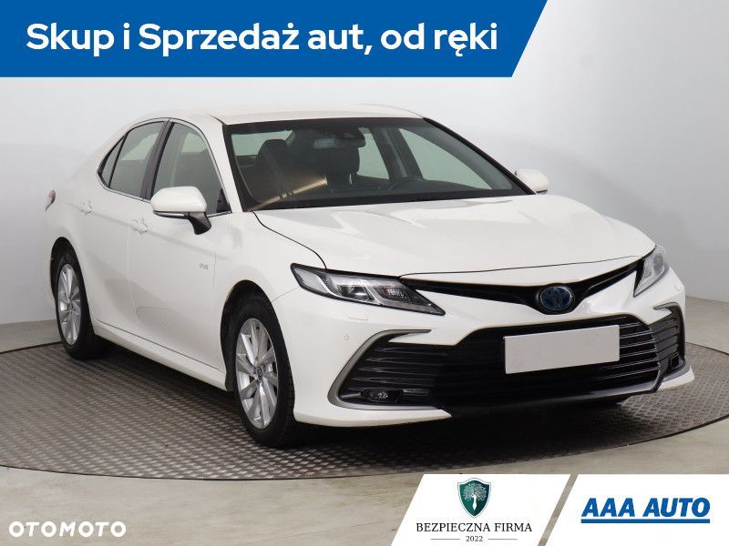 Toyota Camry - 3