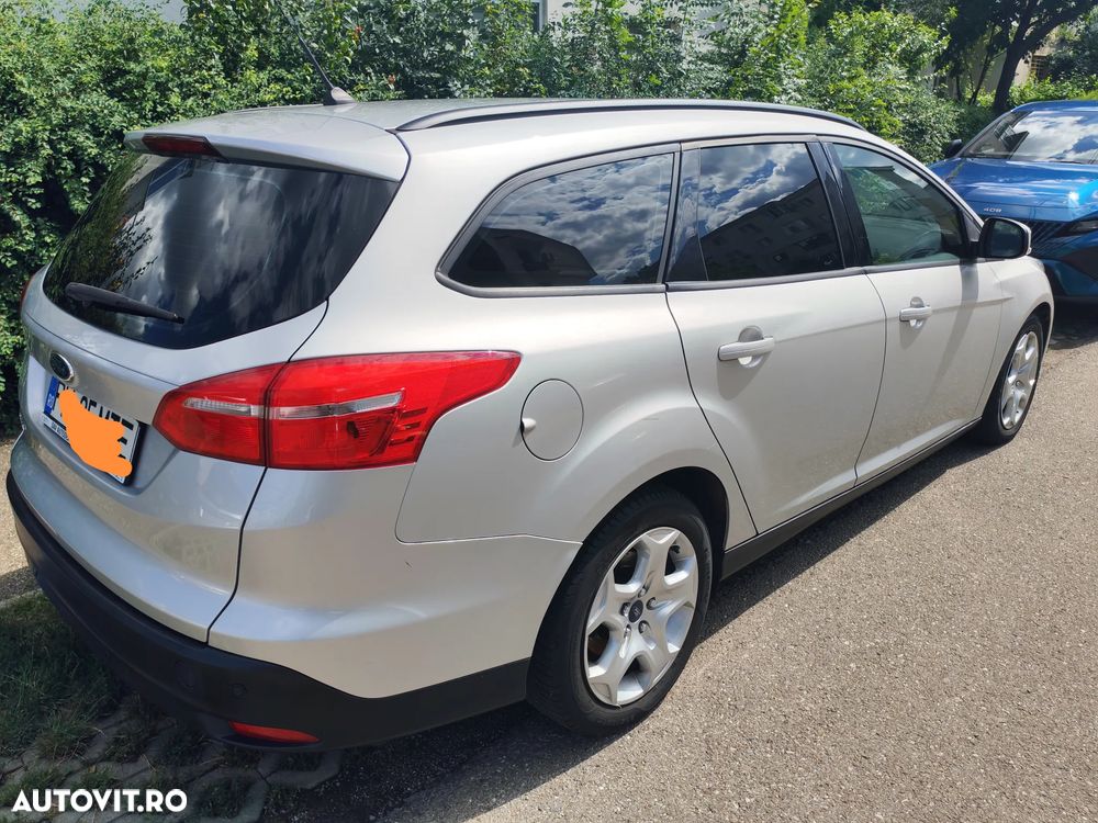 Ford Focus - 10