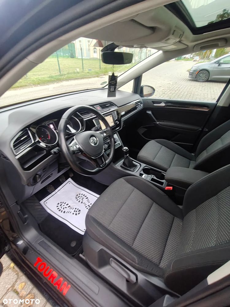 Volkswagen Touran - 7