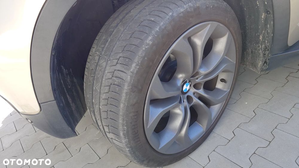 BMW X5 3.0sd xDrive - 12