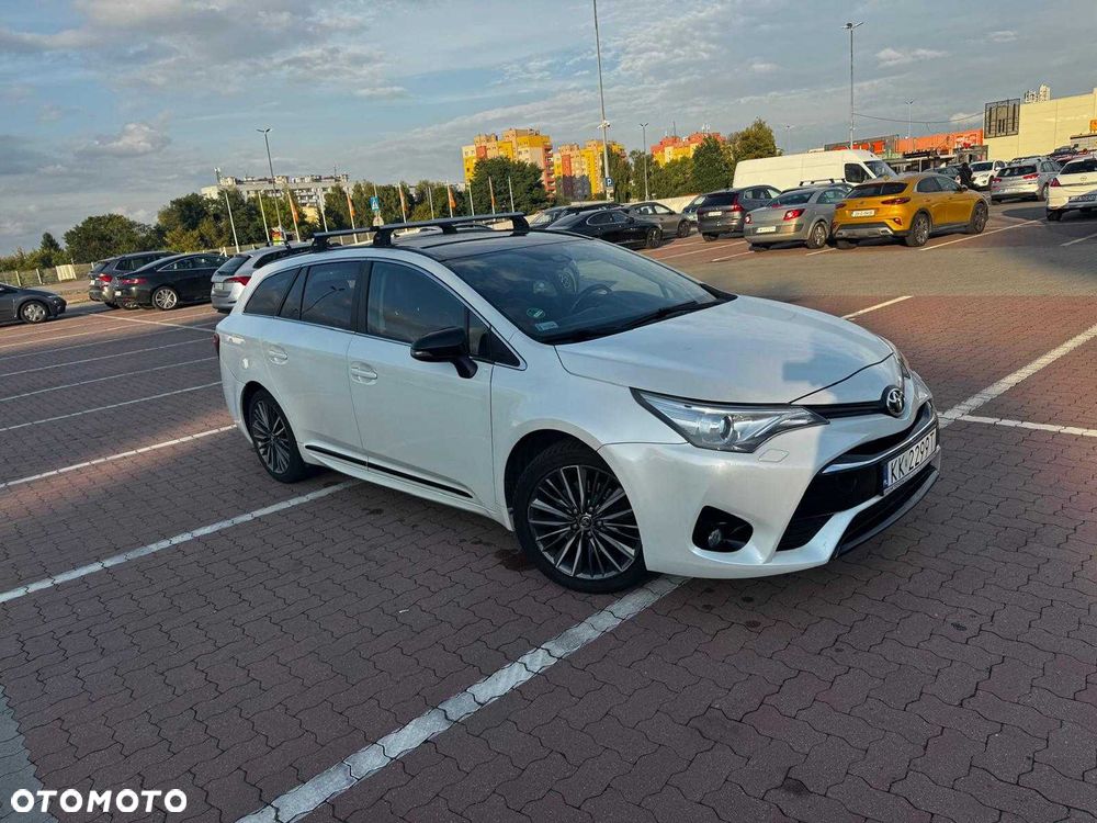 Toyota Avensis - 1