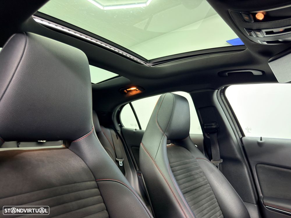 Mercedes-Benz GLA 180 d AMG Line - 20