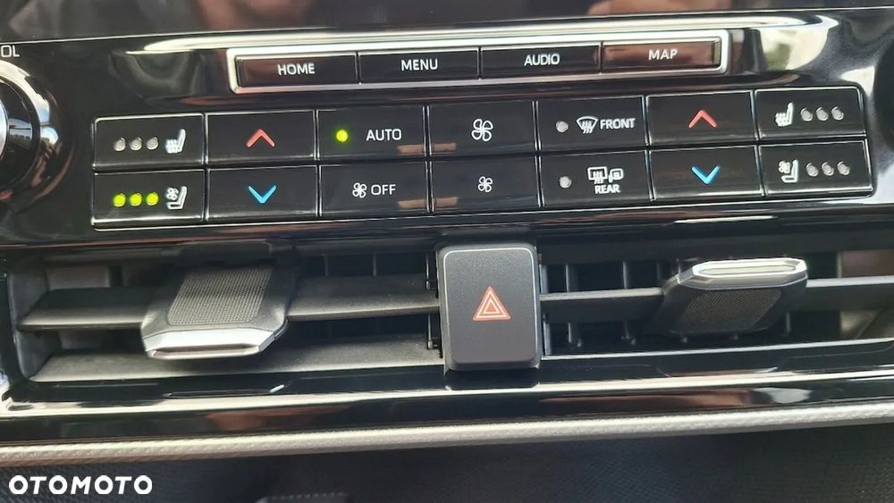 Toyota Highlander 2.5 Hybrid Executive - 12