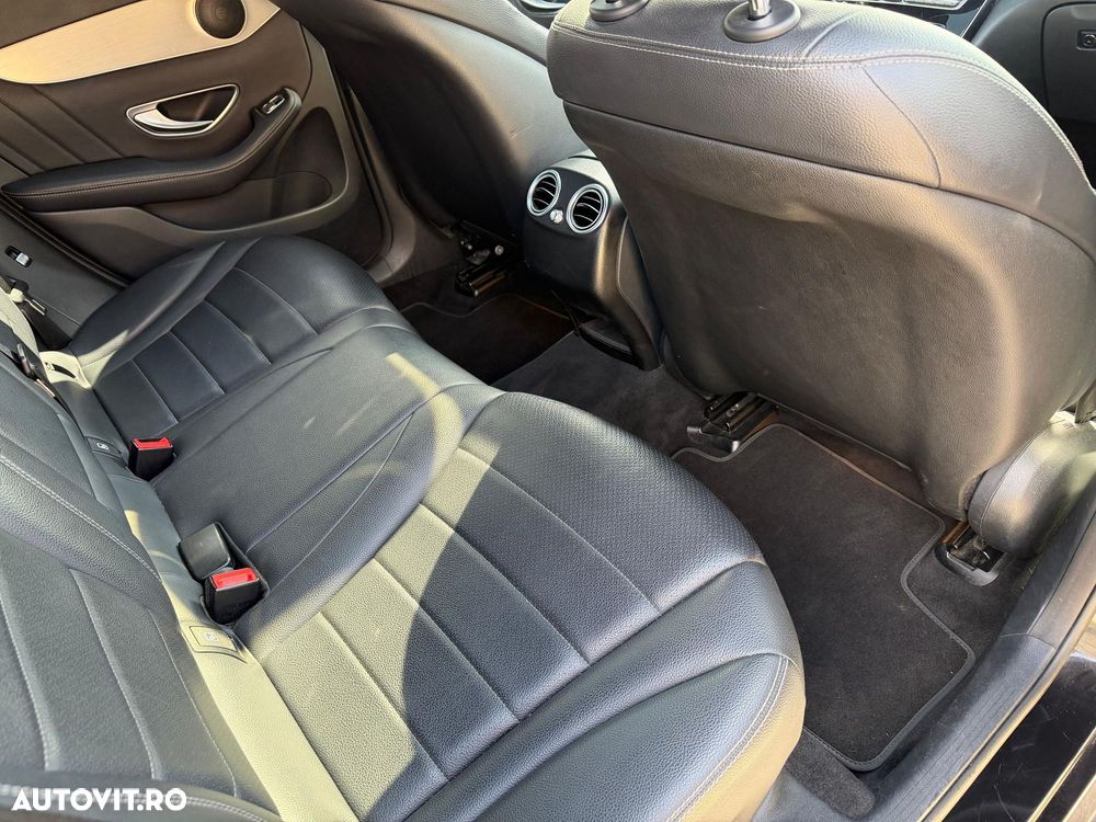 Mercedes-Benz GLC Coupe 220 d 4Matic 9G-TRONIC AMG Line - 14