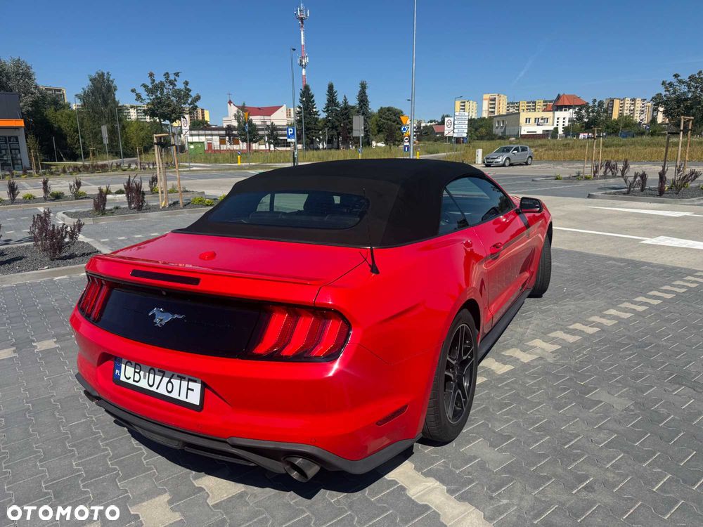 Ford Mustang - 3