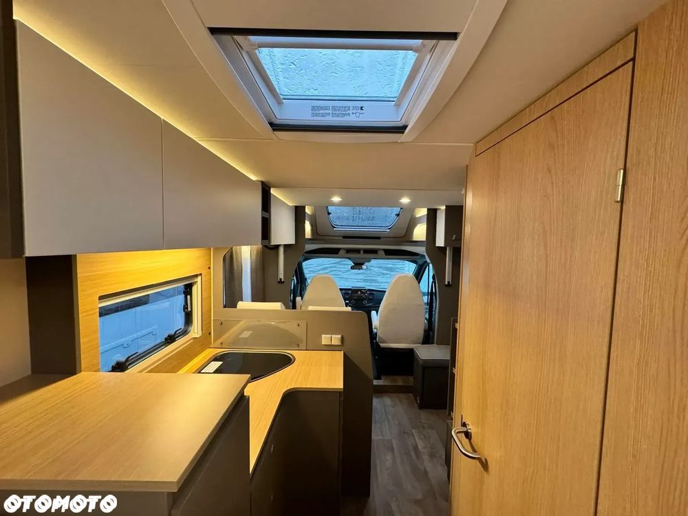 LMC Tourer Lift H664 - 13