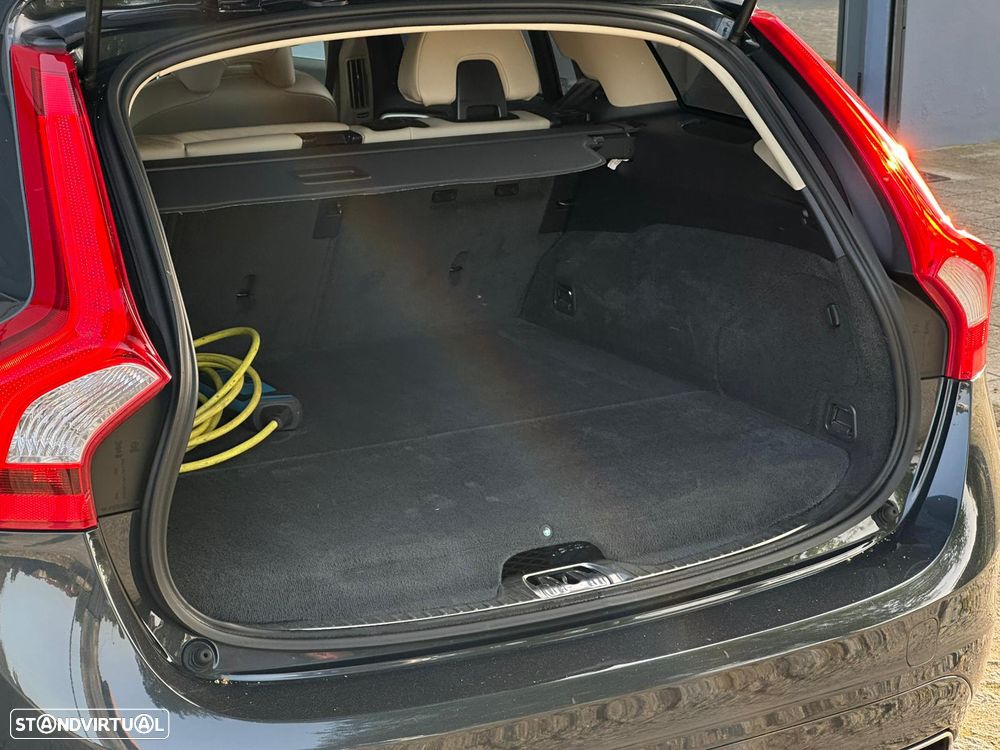 Volvo V60 2.4 D6 Summum AWD Phev - 21