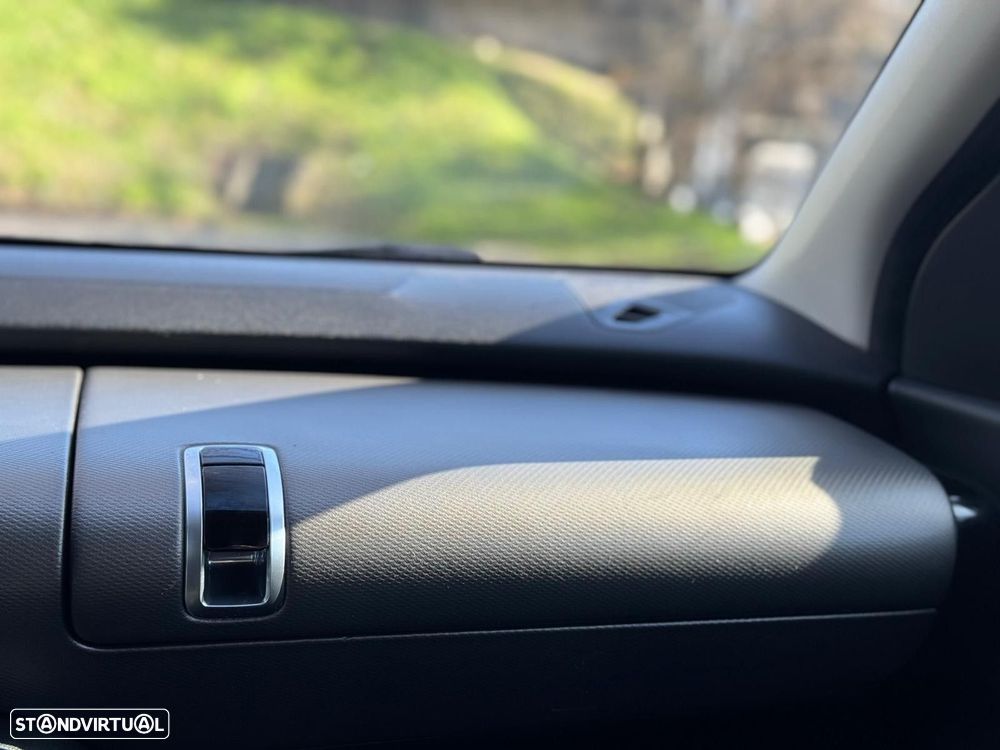 Citroën C4 Cactus 1.2 PureTech Shine - 23