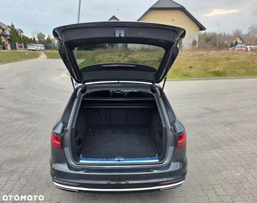 Audi A4 Avant - 11