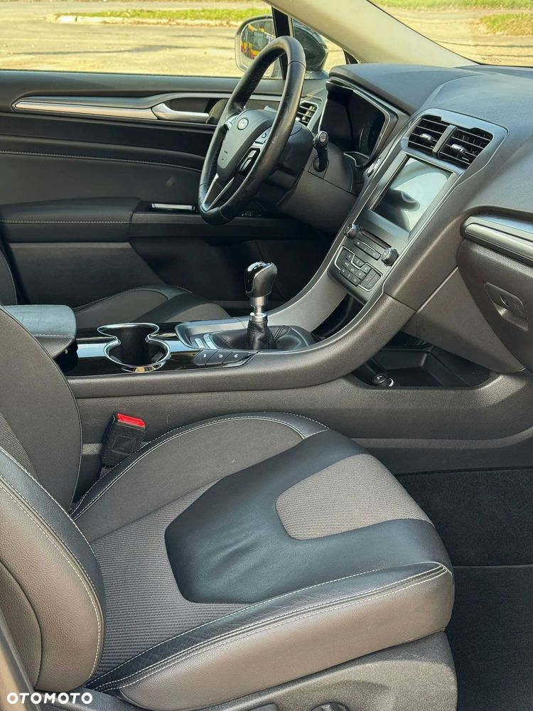 Ford Mondeo 2.0 TDCi Titanium - 23