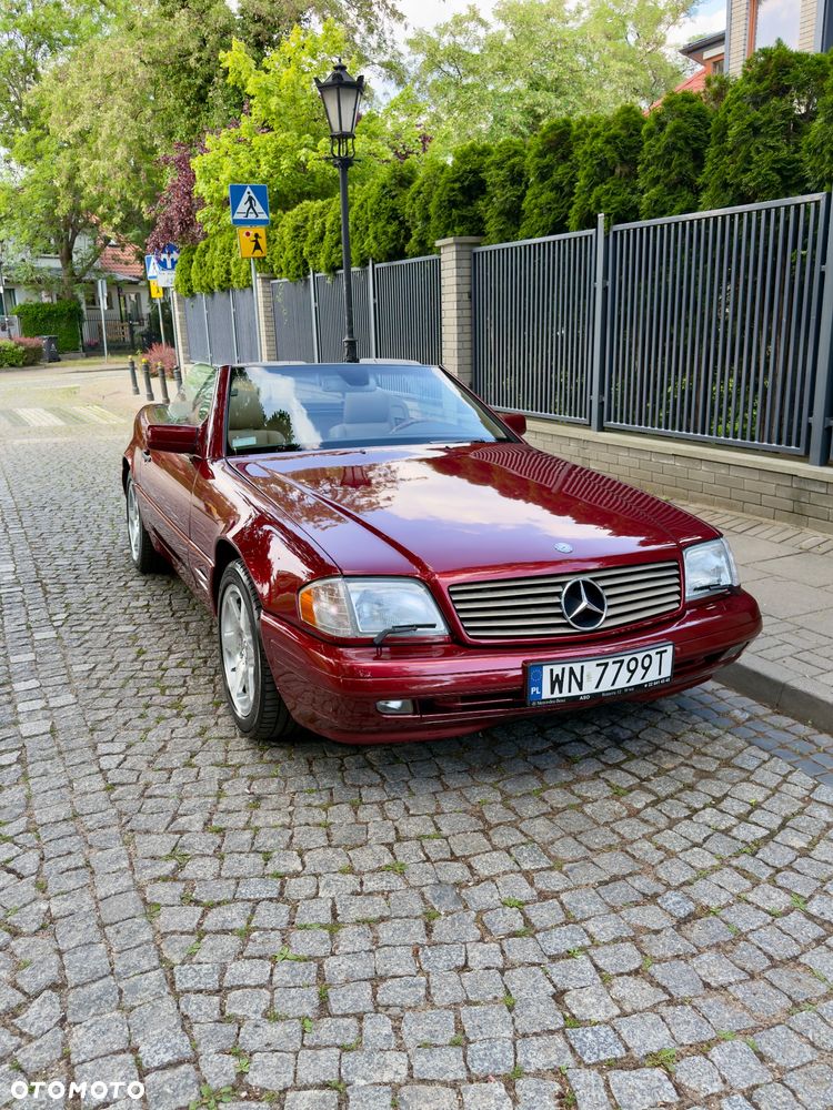 Mercedes-Benz SL - 24
