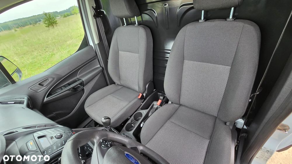 Ford Transit Connect - 14