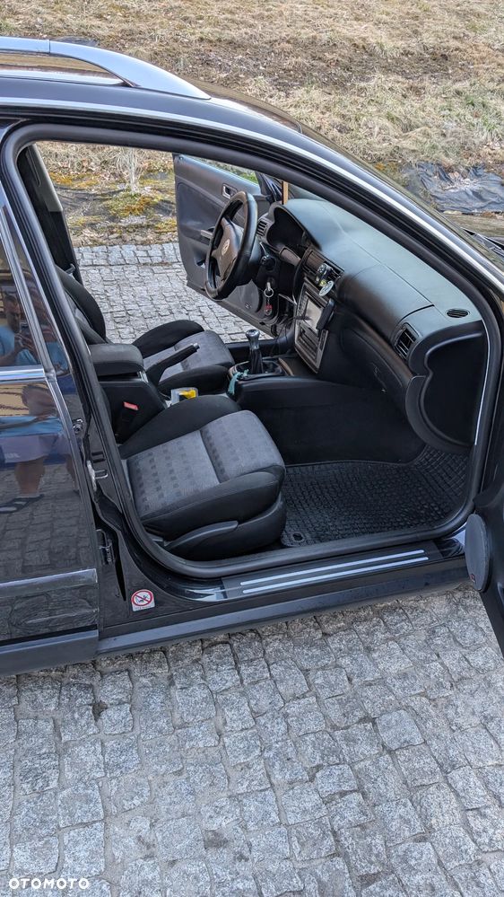 Volkswagen Passat 1.8T Comfortline - 15