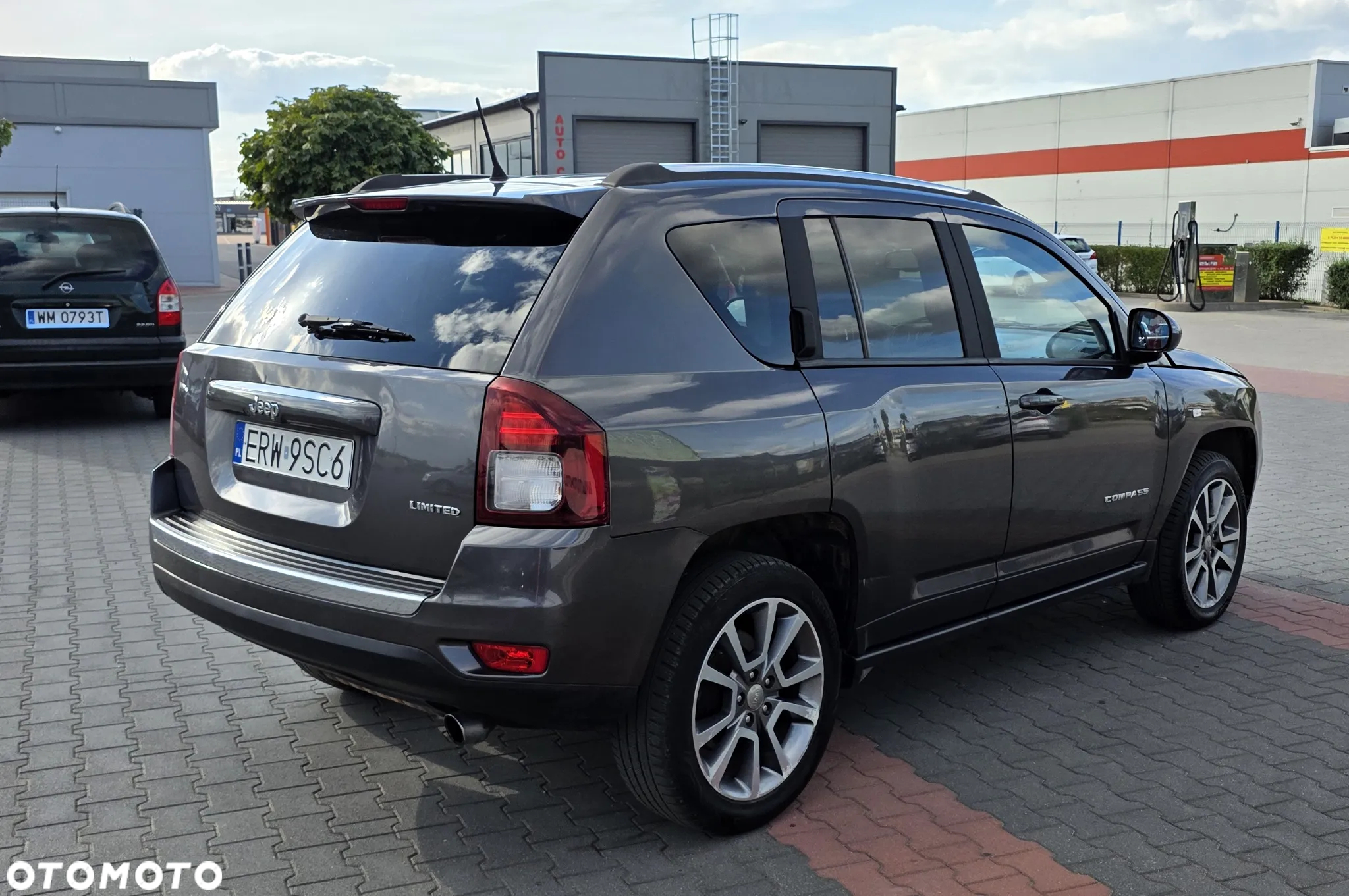Jeep Compass 2.0 4x2 Limited - 4